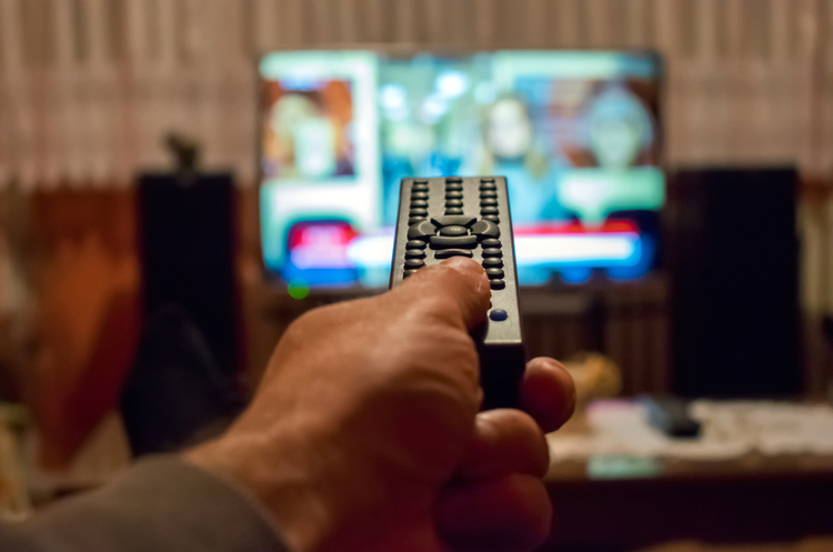 фото Shutterstock У програмах ICTV, «Нового» і СТБ зменшиться кількість учасників у студіях