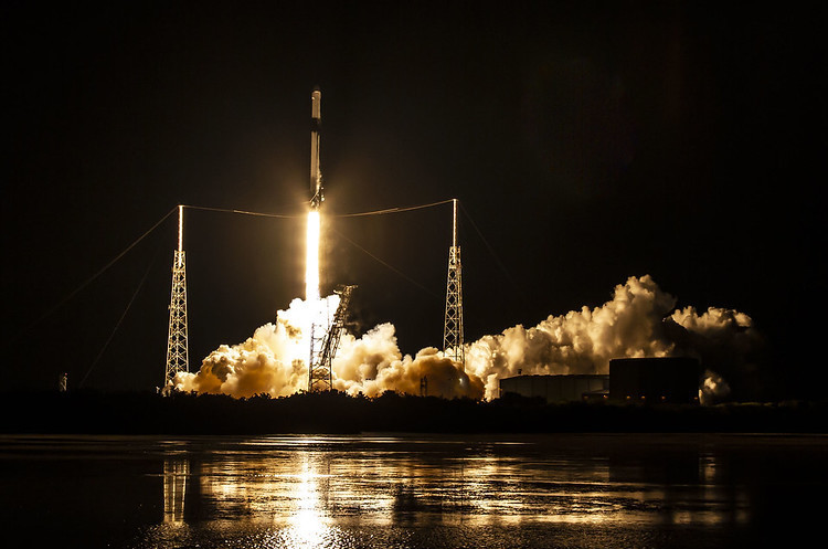 SpaceX здійснила ще один запуск супутників, довівши загальну кількість до 360 SpaceX здійснила ще один запуск супутників, довівши загальну кількість до 360