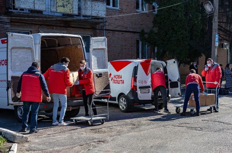фото Нова пошта «Нова пошта» закупила обладнання для Полтавської інфекційної лікарні