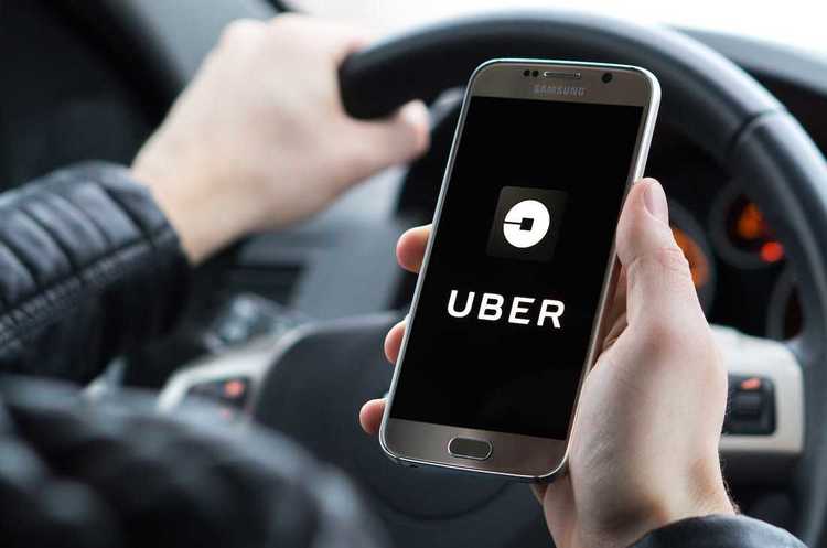 Uber перевозитиме медпрацівників до лікарень безкоштовно Uber перевозитиме медпрацівників до лікарень безкоштовно