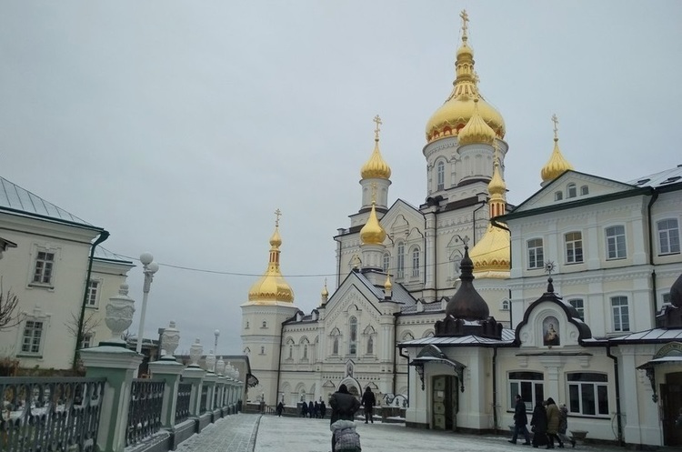 Почаївська лавра У Молдові виявили коронавірус у 4-х туристів, які повернулися з Тернопільщини