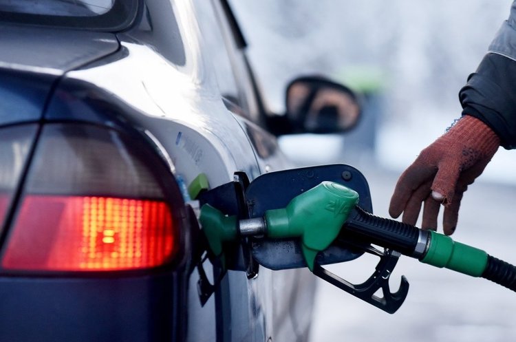 Продажі палива на АЗС впали на 20% минулого тижня – моніторинг