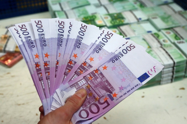 ЄІБ планує надати Україні 40 млн євро на боротьбу з коронавірусом ЄІБ планує надати Україні 40 млн євро на боротьбу з коронавірусом