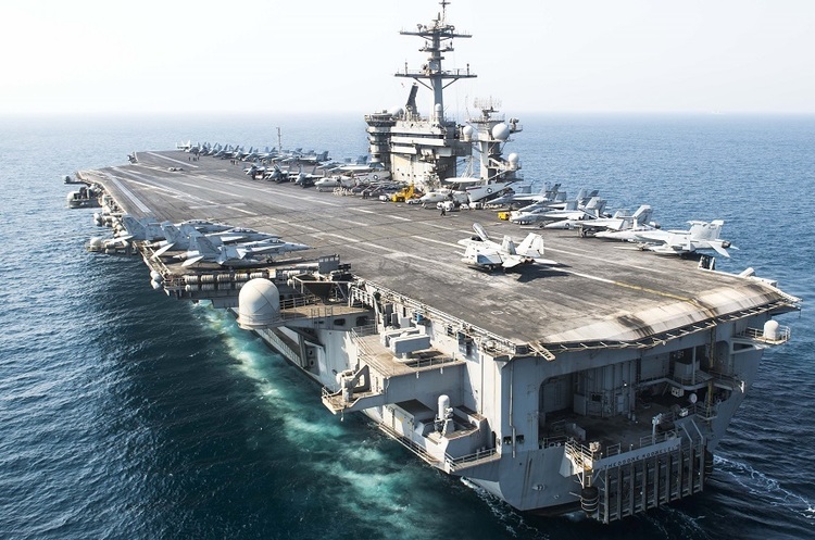 USNI News - US Naval Institute Авіаносець ВМС США терміново повертається на базу через спалах коронавірусу на борту