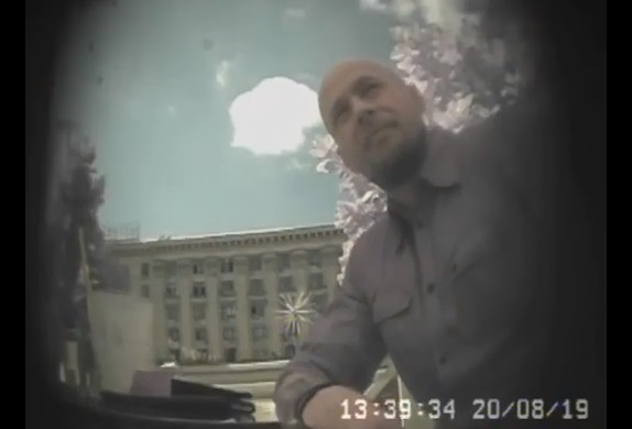 Нардеп від «Слуги народу» виклав відео, в якому брат Єрмака «торгує» державними посадами Нардеп від «Слуги народу» виклав відео, в якому брат Єрмака «торгує» державними посадами