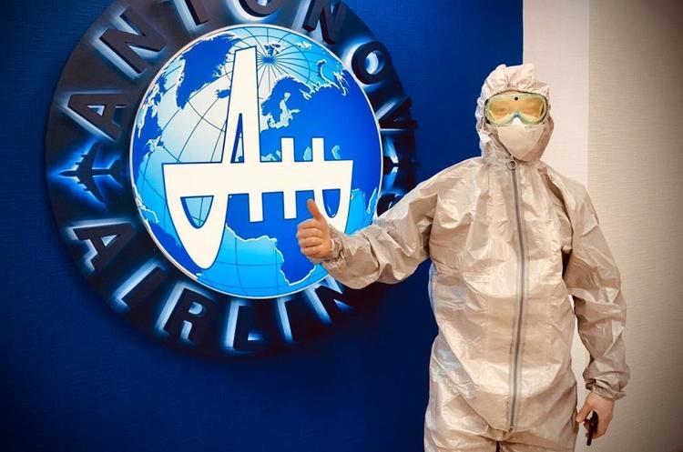 П'ять «Русланів» доставляють з Китаю до Європи вантажі для протидії коронавірусу П'ять «Русланів» доставляють з Китаю до Європи вантажі для протидії коронавірусу