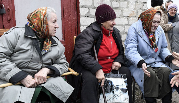 Кабмін встановив режим самоізоляції для пенсіонерів Кабмін встановив режим самоізоляції для пенсіонерів