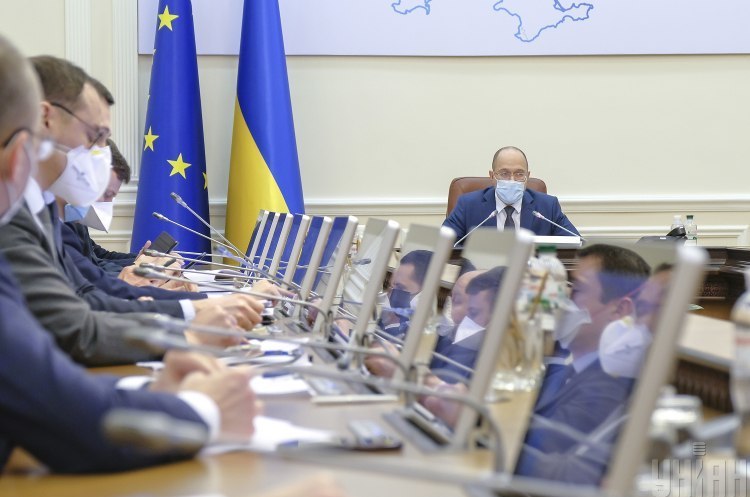 Засідання Кабінету міністрів України Основні фонди: як «зовнішні сили» впливають на стосунки в українській владі