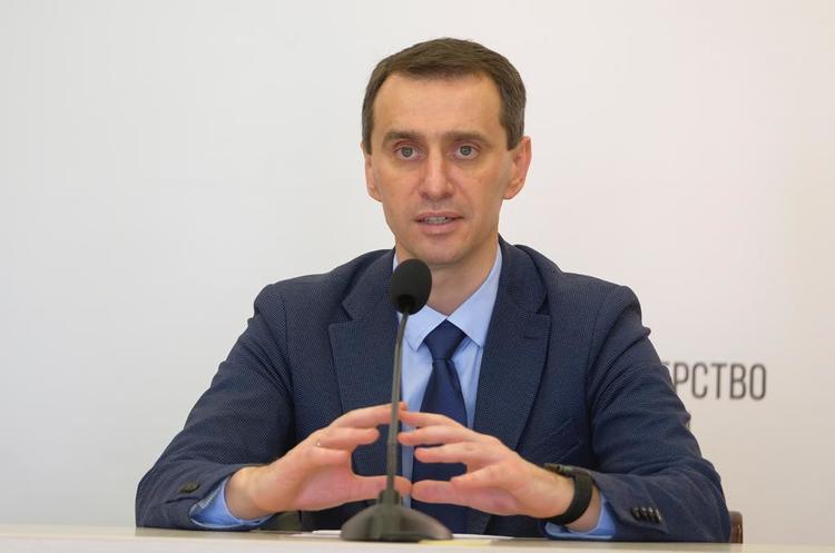 Головний санітарний лікар Віктор Ляшко Кращого немає: за що протокол лікування хворих на COVID-19 критикують експерти і науковці