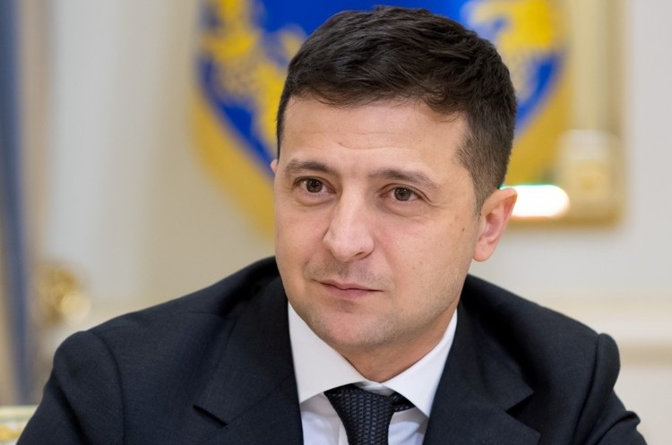 Володимир Зеленський Зеленський пообіцяв не приховувати правду про радіаційний фон в столиці та Київській області