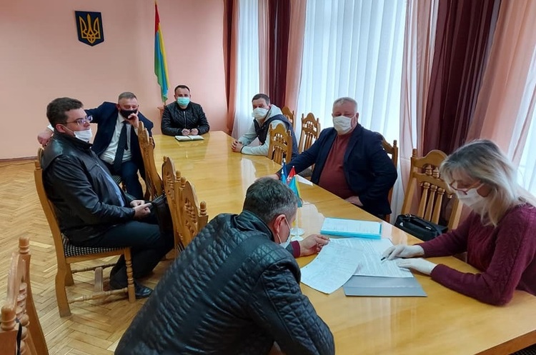 фото Facebook Вячеслав Онишкевич Місто Почаїв оголошено карантинною зоною і закрито на в’їзд і виїзд