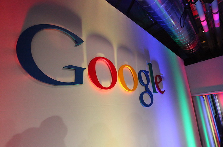 Google удвічі скоротила маркетингові бюджети та припинила наймати нових працівників Google удвічі скоротила маркетингові бюджети та припинила наймати нових працівників