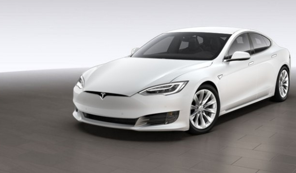 Tesla підняла ціну на Model 3 в Китаї Tesla підняла ціну на Model 3 в Китаї
