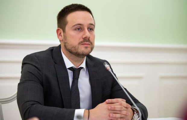Володимир Слончак Кличко звільнив Слончака з посади заступника голови КМДА через напад на поліцейського