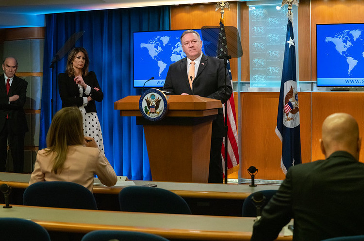 Майк Помпео США мають докази походження вірусу з лабораторії в Ухані – Помпео