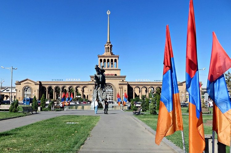 У Вірменії планують продовжити режим надзвичайного стану через коронавірус У Вірменії планують продовжити режим надзвичайного стану через коронавірус