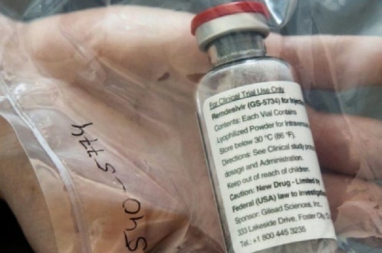 Roche спільно з виробником ремдесівіру Gilead випробують комбінацію двох ліків проти COVID-19 Roche спільно з виробником ремдесівіру Gilead випробують комбінацію двох ліків проти COVID-19