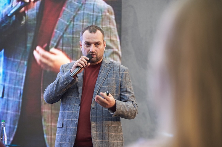 ДБР завітало із обшуком до забудовника Вавриша ДБР завітало із обшуком до забудовника Вавриша