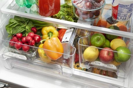 «Ревизия» холодильников: украинцы рассказали, какие продукты чаще всего покупают летом
