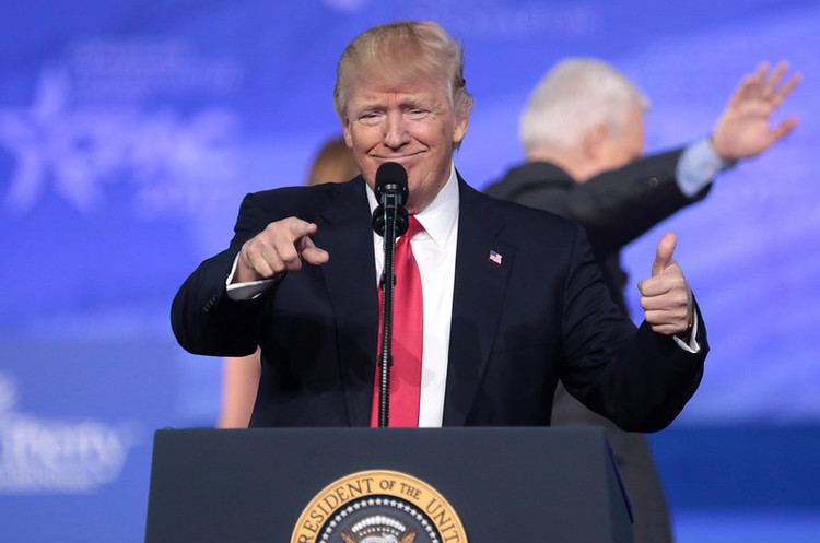 Дональд Трамп США повинні захистити ФРН від Росії – Трамп про «Північний потік – 2»