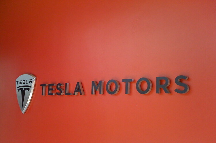 Tesla змінила плани щодо будівництва заводу в ФРН Tesla змінила плани щодо будівництва заводу в ФРН