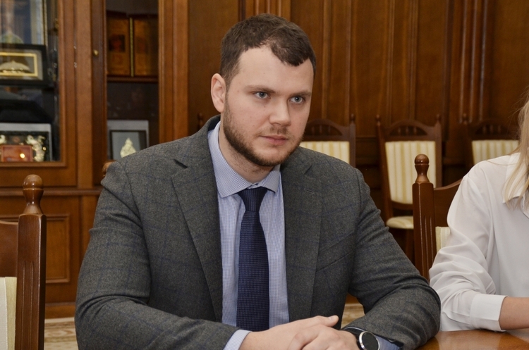 Депутати збирають підписи для звільнення Криклія Депутати збирають підписи для звільнення Криклія