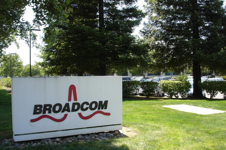 Synaptics купить підрозділ Broadcom, що створює рішення для інтернету речей, за $250 млн Synaptics купить підрозділ Broadcom, що створює рішення для інтернету речей, за $250 млн
