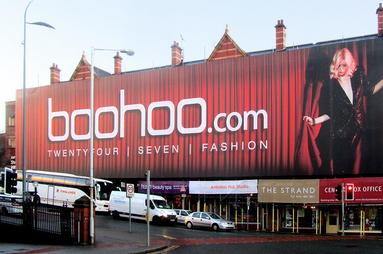Модний бренд Boohoo опинився в центрі скандалу через експлуатацію працівників Модний бренд Boohoo опинився в центрі скандалу через експлуатацію працівників