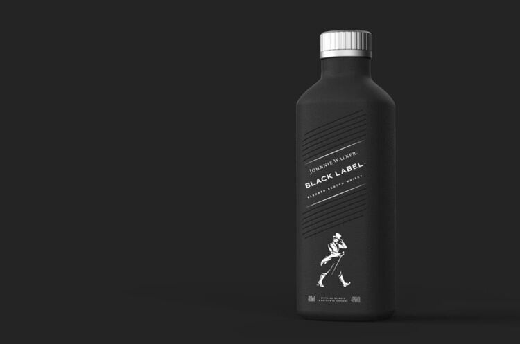 Віскі Johnnie Walker продаватиметься виключно у «паперових» пляшках з 2021 року Віскі Johnnie Walker продаватиметься виключно у «паперових» пляшках з 2021 року