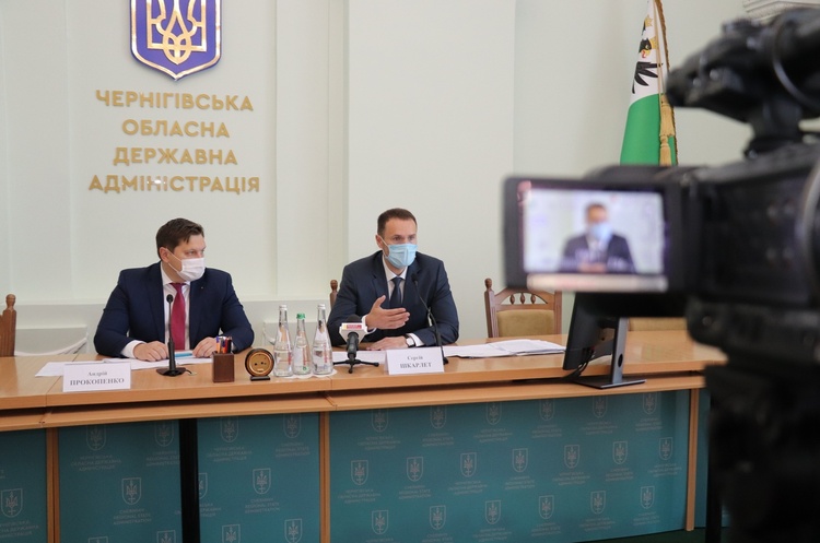 Міносвіти розглядає три сценарії початку навчального року - Шкарлет Міносвіти розглядає три сценарії початку навчального року - Шкарлет