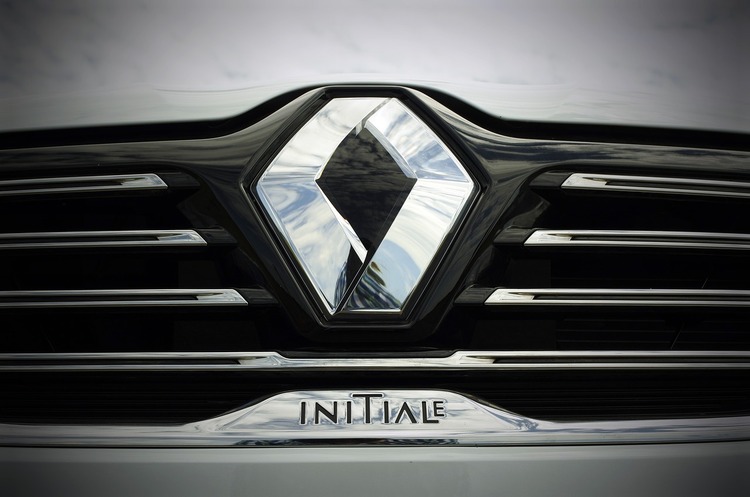фото pixabay.com Продажі автомобілів групи Renault в першому півріччі показали рекордне падіння