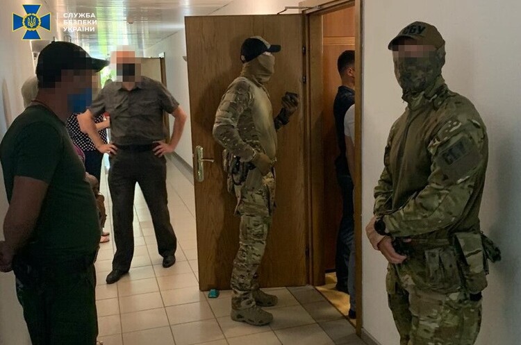 СБУ задокументувала масштабне розкрадання коштів Укрзалізниці СБУ задокументувала масштабне розкрадання коштів Укрзалізниці
