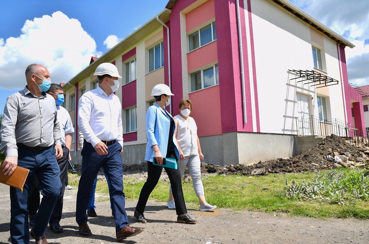 На 8-ми об’єктах «Великого будівництва» у Рівненській області встановили вебкамери На 8-ми об’єктах «Великого будівництва» у Рівненській області встановили вебкамери