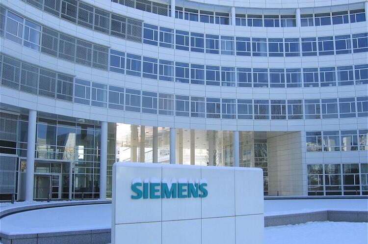 фото Wikipedia 140 000 співробітників Siemens переведе на віддалену роботу