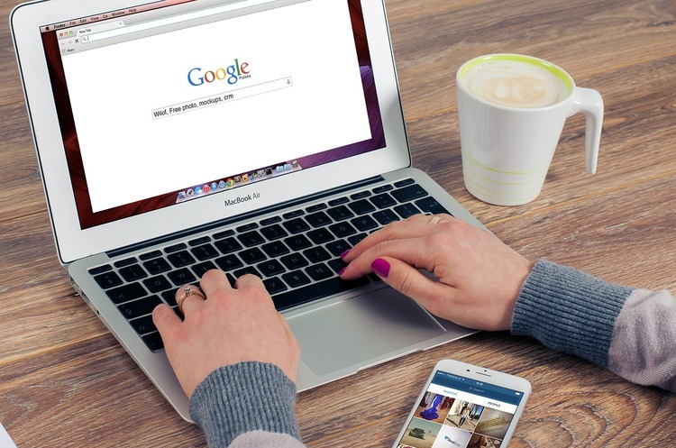 фото pixabay.com Працівники Google не ходитимуть на роботу в офіси ще рік – WSJ