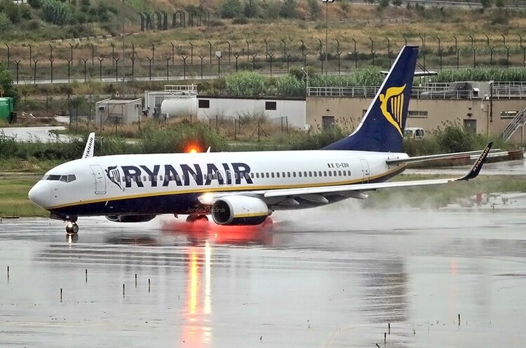Ryanair прозвітував про 185 млн євро квартального збитку Ryanair прозвітував про 185 млн євро квартального збитку