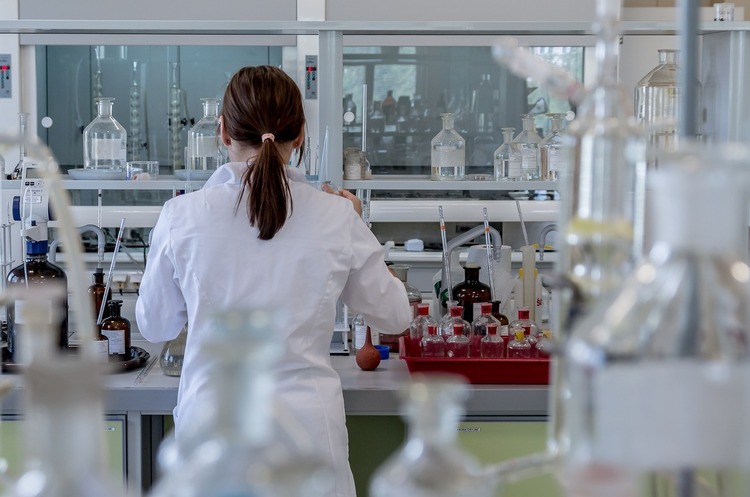 У США стартували випробування препарату для лікування SARS-CoV-2 У США стартували випробування препарату для лікування SARS-CoV-2