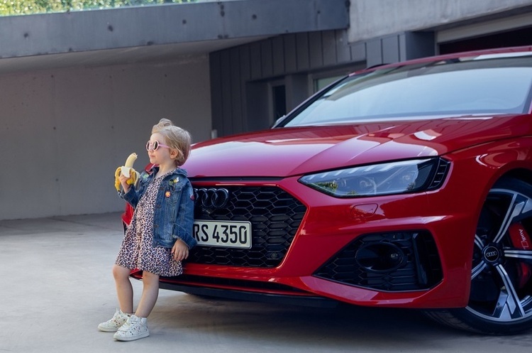 @AudiOfficial Audi вибачилася за рекламу з маленькою дівчинкою