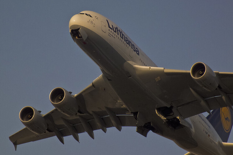 Мінус 450 000 євро на годину: Lufthansa анонсує масштабні звільнення Мінус 450 000 євро на годину: Lufthansa анонсує масштабні звільнення