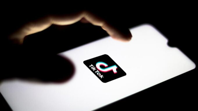 Twitter провів переговори про можливу купівлю TikTok Twitter провів переговори про можливу купівлю TikTok