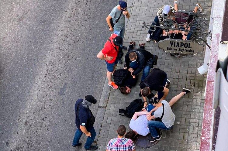 У Мінську затримали журналістів російського телеканалу «Дождь»