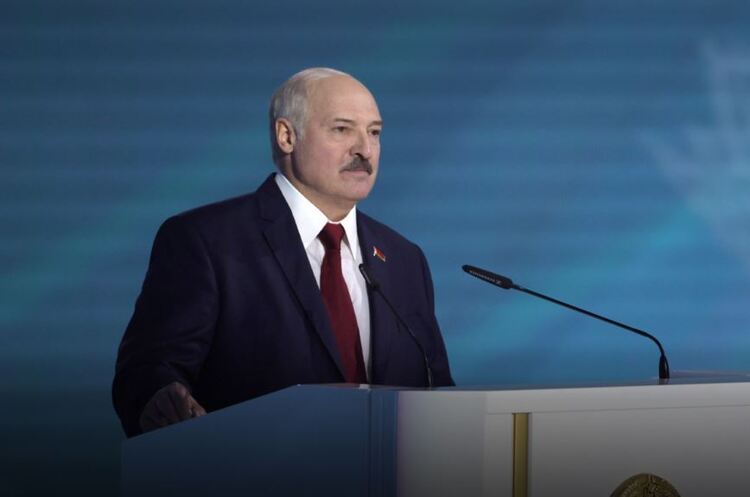 За Лукашенка проголосували майже 80% виборців – національний екзит-пол