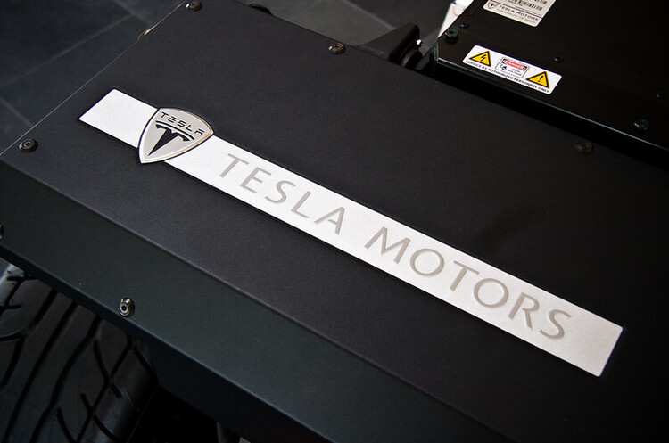 5 до 1: Tesla оголосила про дроблення акцій, ціни стрімко пішли вгору 5 до 1: Tesla оголосила про дроблення акцій, ціни стрімко пішли вгору