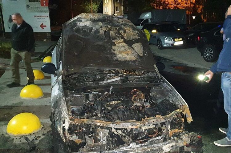 Підпал автівки програми «Схеми» кваліфікували як умисне знищення майна Підпал автівки програми «Схеми» кваліфікували як умисне знищення майна