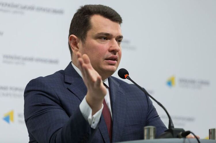 Кабмін не хоче представляти інтереси держави у справі «Роттердам+» — Ситник Кабмін не хоче представляти інтереси держави у справі «Роттердам+» — Ситник