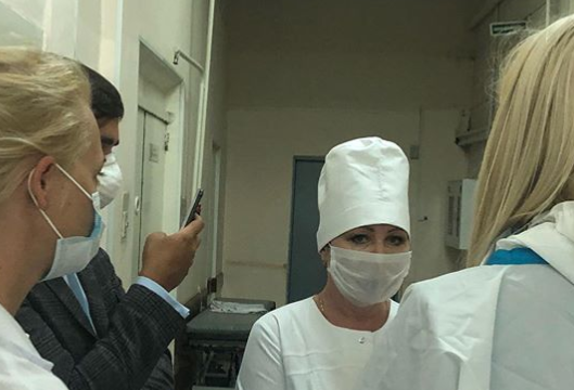 фото DR Німецькі лікарі прибули в Омськ до Навального, його дружина звернулася до Путіна