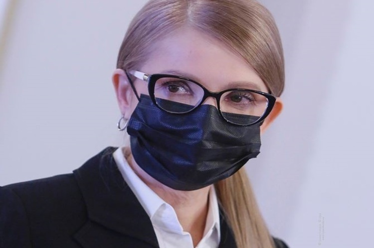фото Facebook Юлії Тимошенко ЗМІ повідомили про підключення Тимошенко до ШВЛ через коронавірус