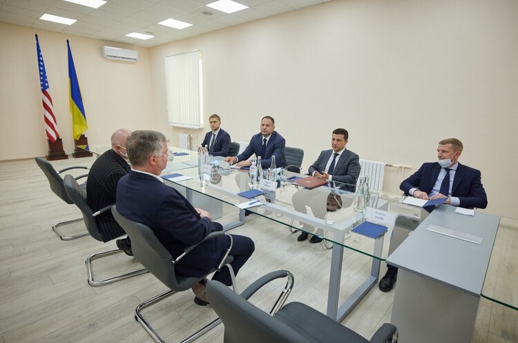 Біган запевнив Зеленського, що Україна має двопартійну підтримку у Штатах Біган запевнив Зеленського, що Україна має двопартійну підтримку у Штатах