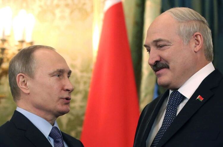 Олександр Лукашенко і Володимир Путін Лукашенко заявив, що Білорусь і РФ будуть боротися спільними військами при зовнішній загрозі