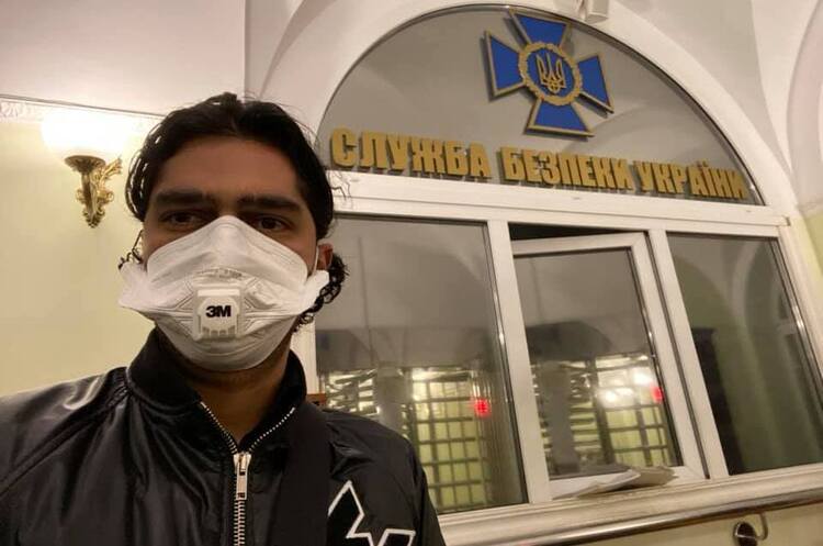 Гео Лерос Гео Лерос розкритикував владу і Зеленського і його виключили з фракції «Слуга народу» (ОНОВЛЕНО)